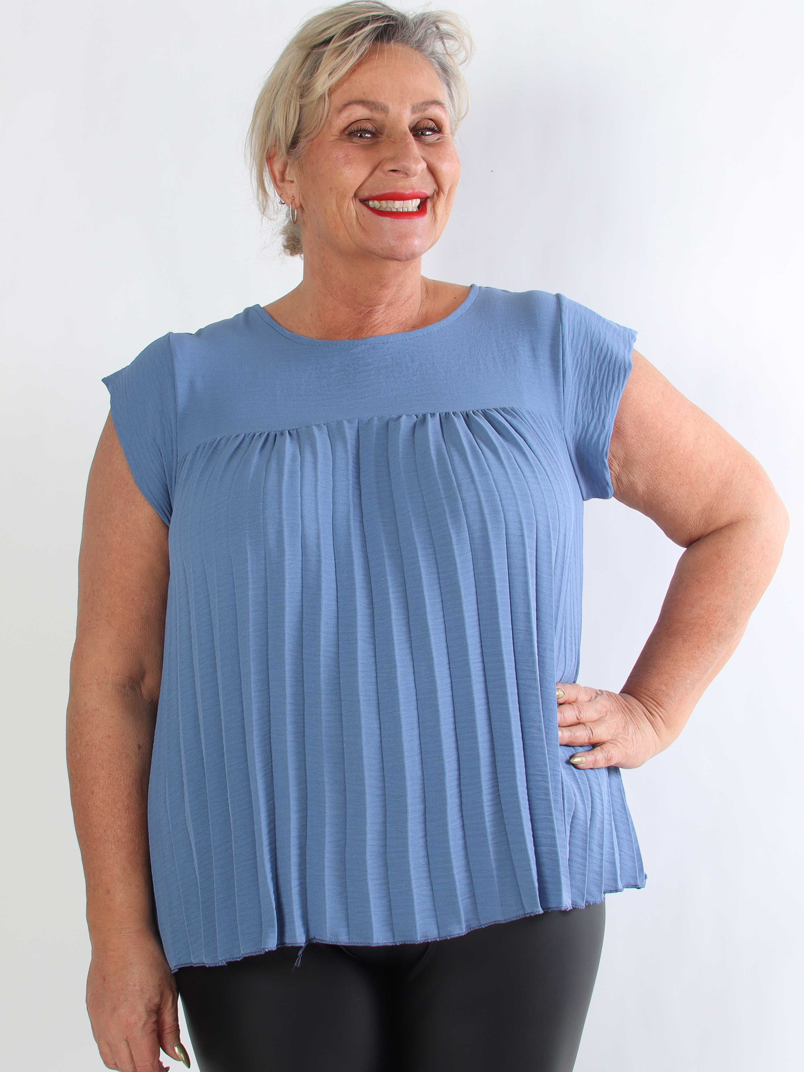 Nancy Shirt - Plus size tunika med fine plisseringer